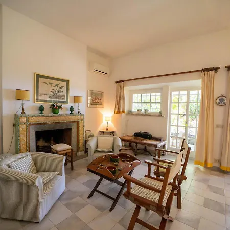 Le Rocce Ferienhaus *
